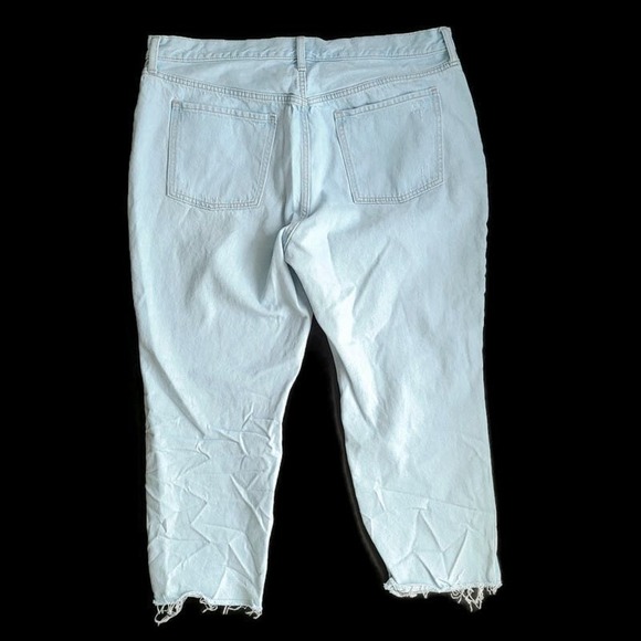 Old Navy High Rise Slouchy Straight Jeans 18 Light Wash Distressed - Picture 2 of 10